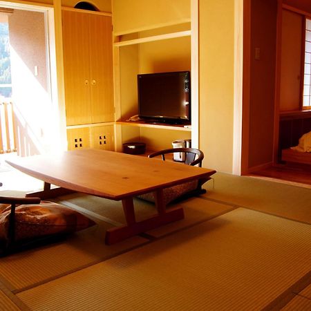 Gero Onsen Yukyunohana Room photo