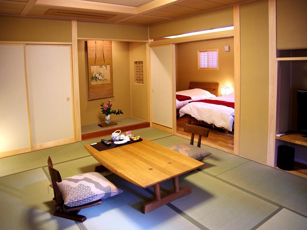 Gero Onsen Yukyunohana Room photo
