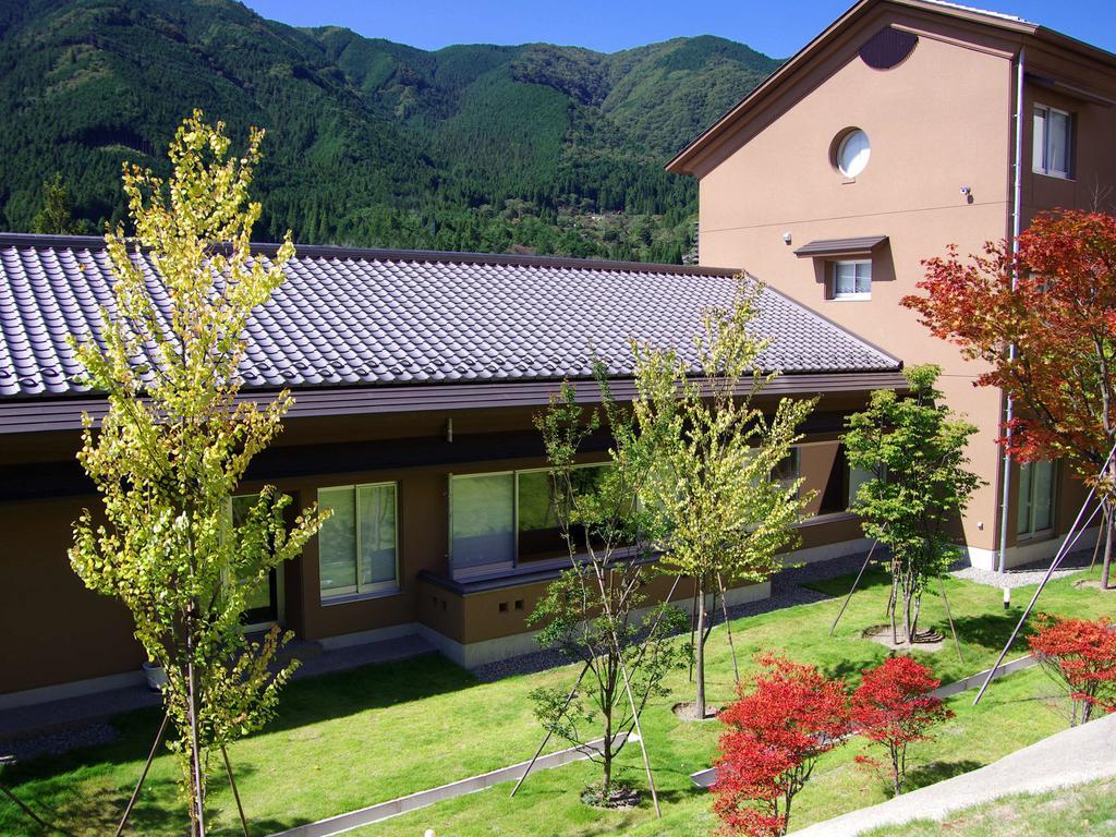 Gero Onsen Yukyunohana Exterior photo